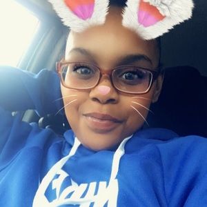 Meet your Posher, Alysia